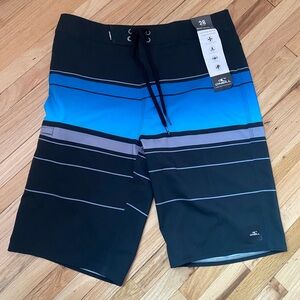 Men’s NWT O’Neill Board Shorts Size 28
Below the knee 21"